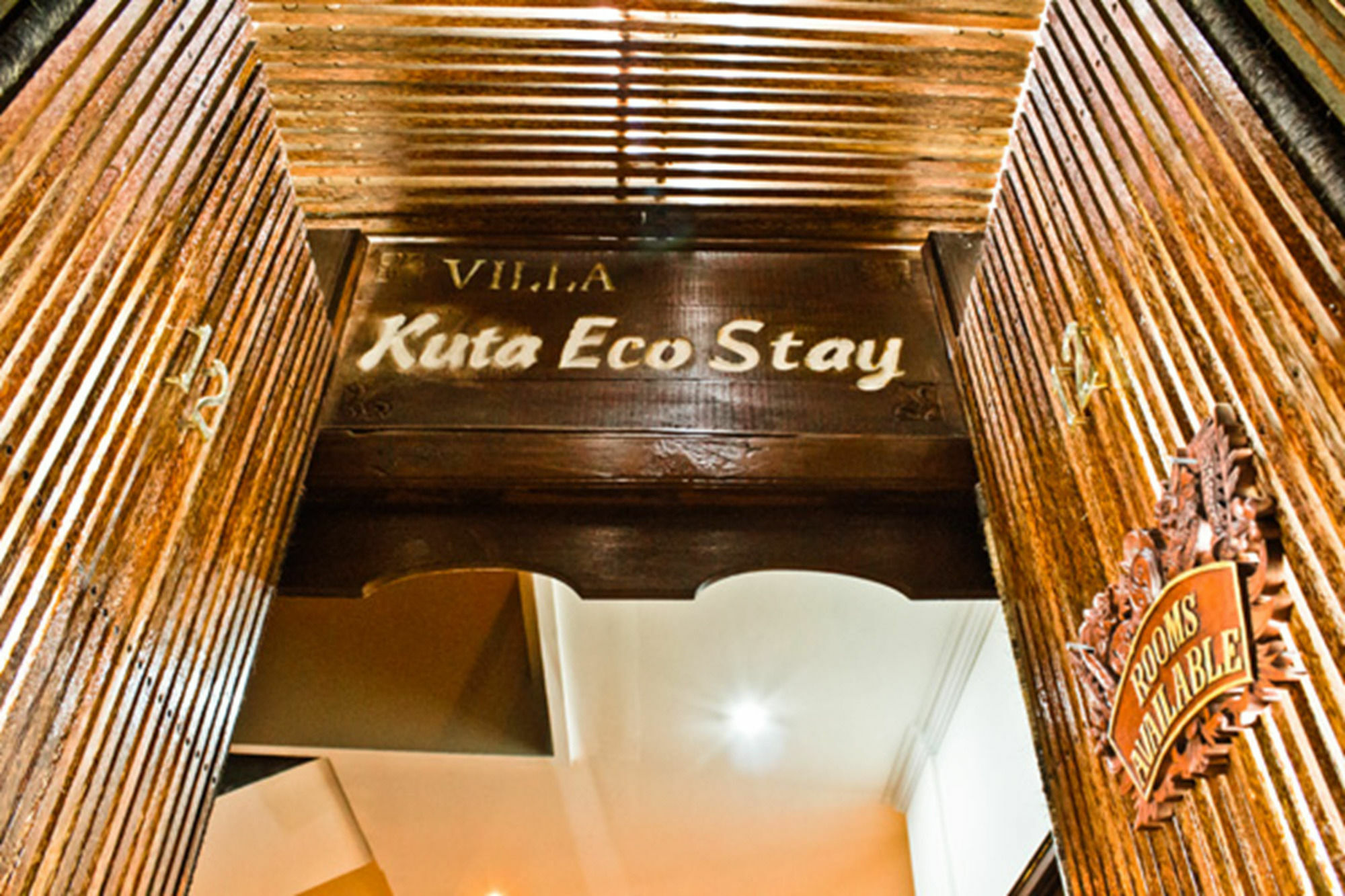 Kuta Ecostay Exterior photo