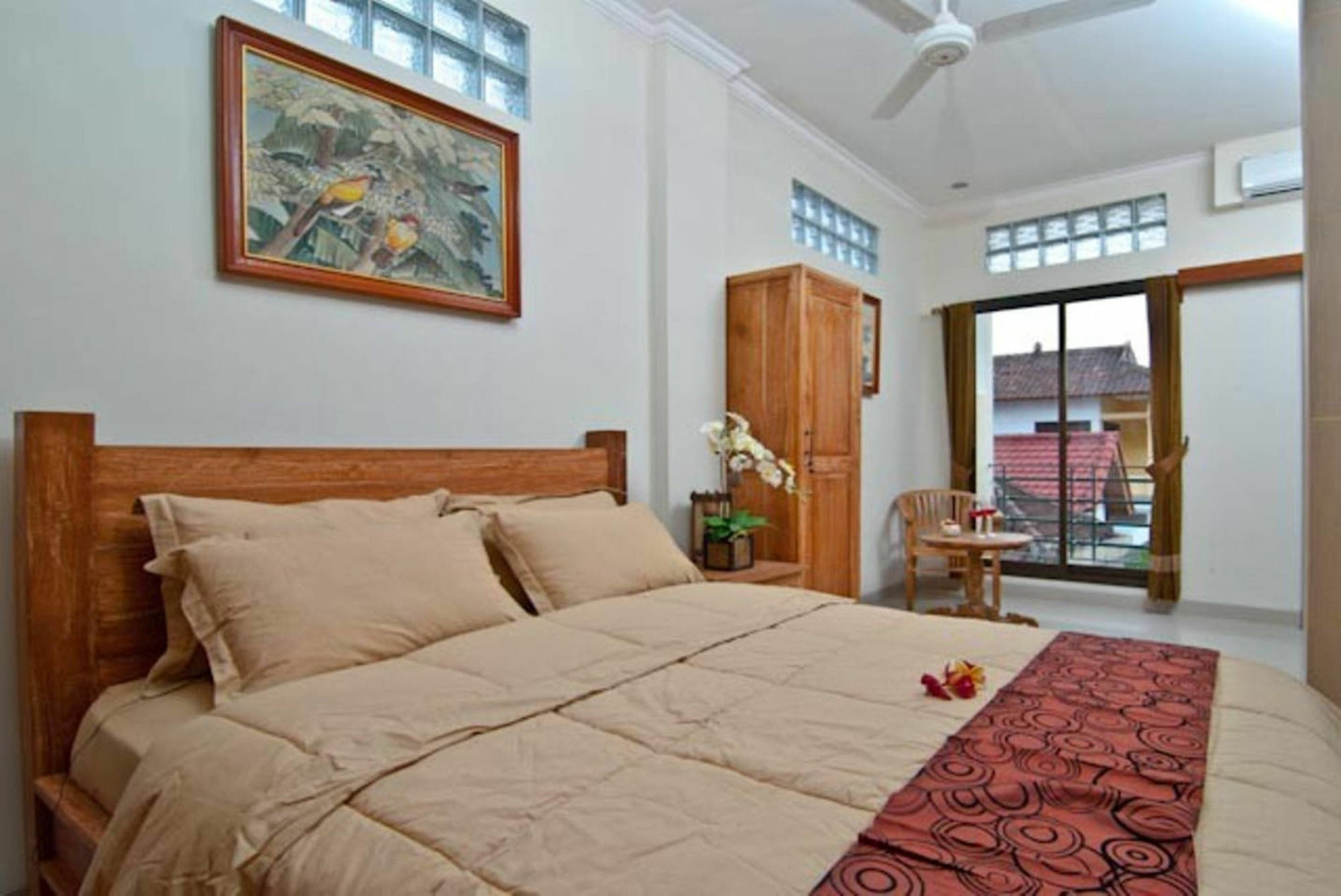 Kuta Ecostay Exterior photo